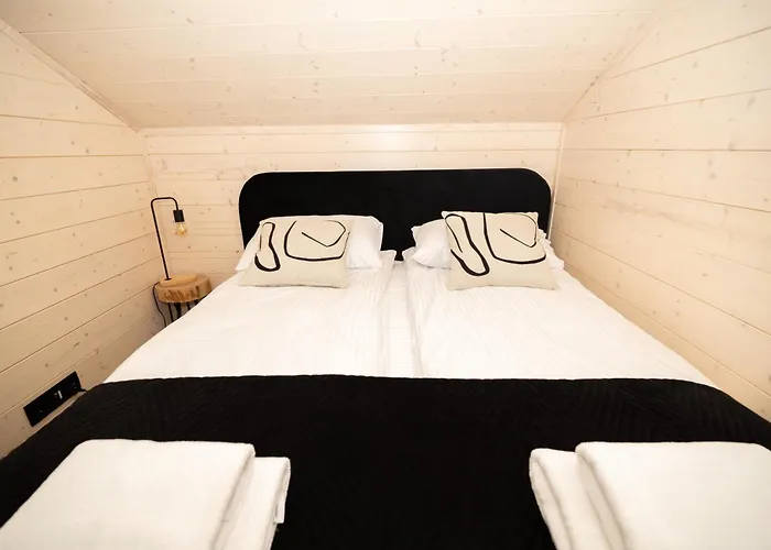 Jemiola Niedzwiady Male Slesin (Greater Poland)